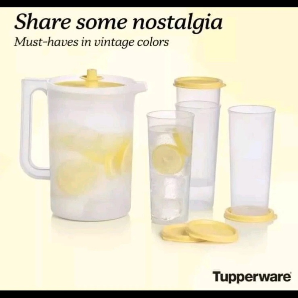 Tupperware Classic Yellow and White Beverage Set